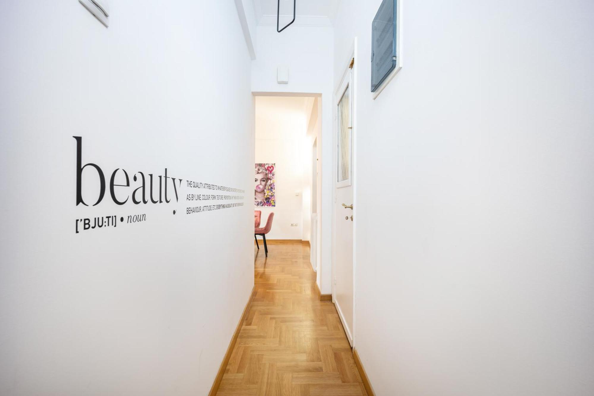Royal Embassy Apartment Athens Ngoại thất bức ảnh